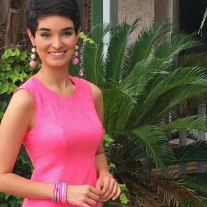 Meet your Posher, Meredith-danielle